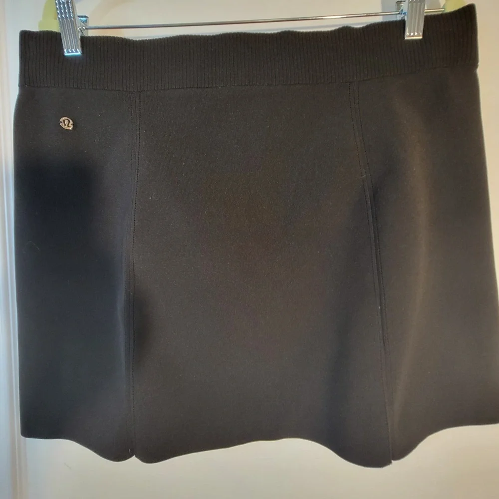Lululemon✨Ribbed-Knit Mini Skirt RARE•Black•Knit Full Zip Skirt•Like New•Large - Picture 10 of 15